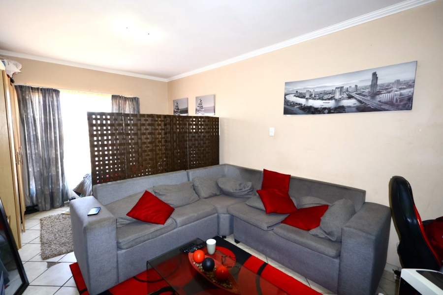 1 Bedroom Property for Sale in Vredenhof Sh Free State